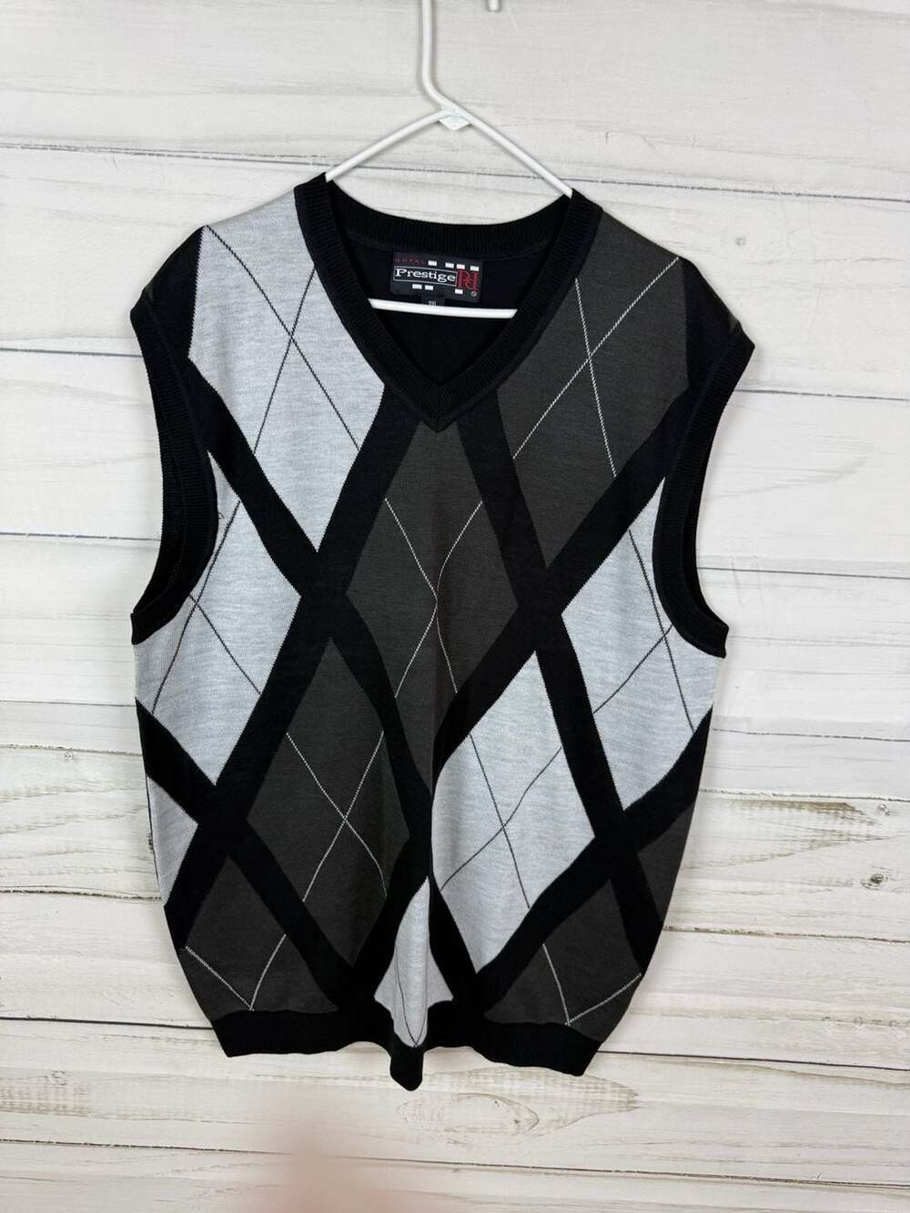 Royal Prestige Men's Gray and Black Argyle V-Neck Sweater Vest Size 3XL